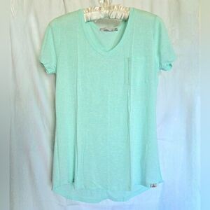 ( PrAna ) Lightweight T-Shirt Top With Back Seam Design Details, NWOT